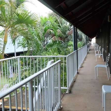 Paraway Motel Katherine Esterno foto