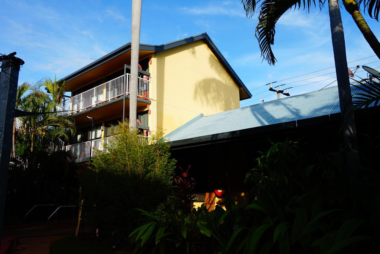Paraway Motel Katherine Esterno foto