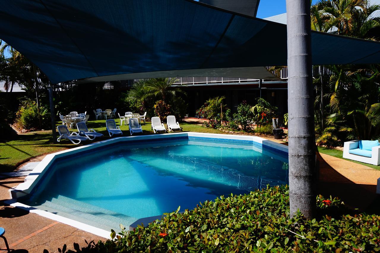 Paraway Motel Katherine Esterno foto