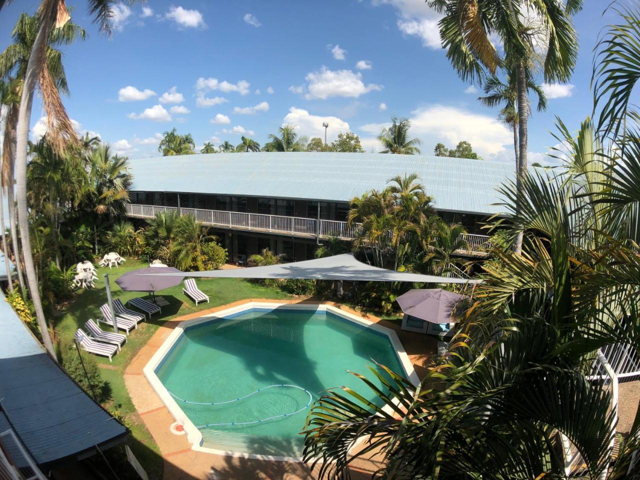 Paraway Motel Katherine Esterno foto