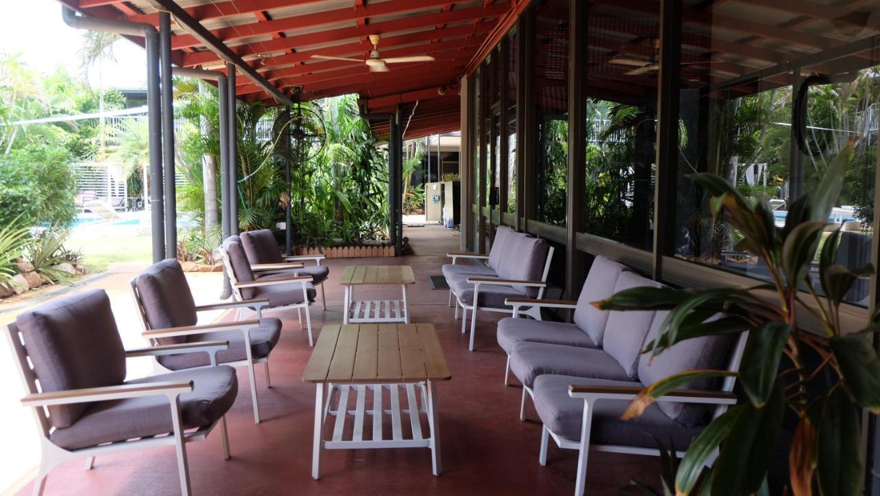 Paraway Motel Katherine Esterno foto